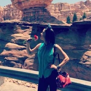 Meet your Posher, Vanessa